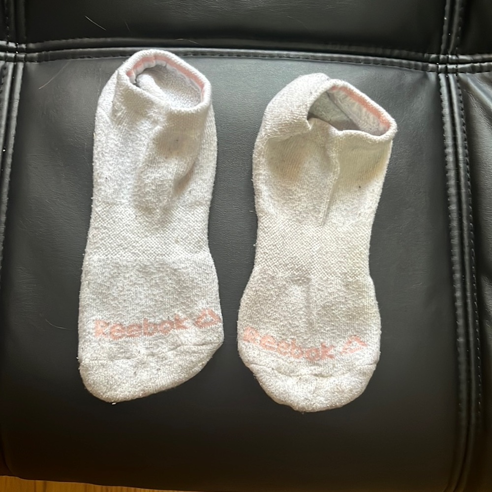 Womens preloved white Reebok gym socks